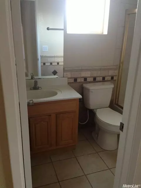 1 Lowe, Lodi, CA 95240 photo 16