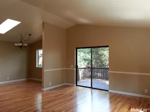 205 W Oak St, Colfax, CA 95713 photo 4