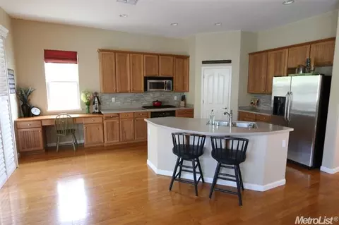 1753 Kayla Ct, Ripon, CA 95366 photo 3