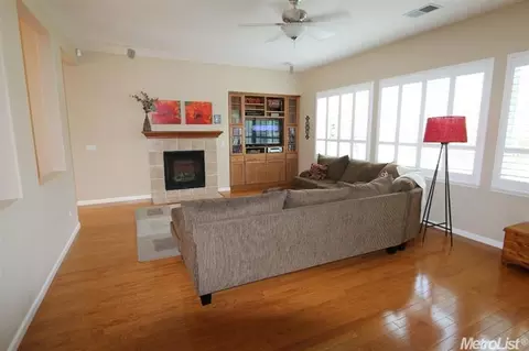 1753 Kayla Ct, Ripon, CA 95366 photo 4