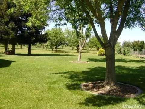 2643 E Spiess, Acampo, CA 95220 photo 2