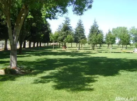 2643 E Spiess, Acampo, CA 95220 photo 4