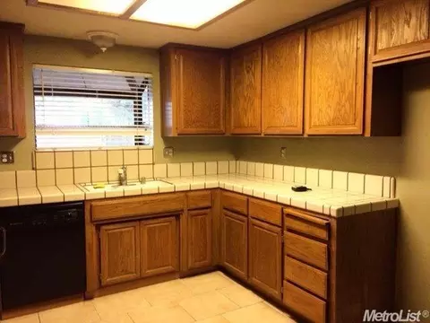 3424 Merrifield Ave, Modesto, CA 95356 photo 3