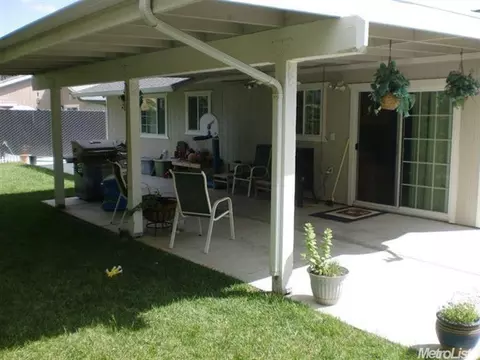 127 S Roxie, Ripon, CA 95366 photo 4