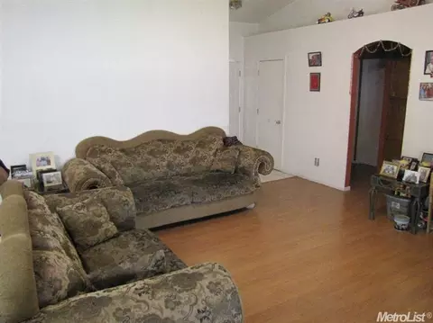 1824 Brahms Way, Modesto, CA 95358 photo 5