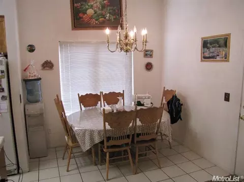 1824 Brahms Way, Modesto, CA 95358 photo 3