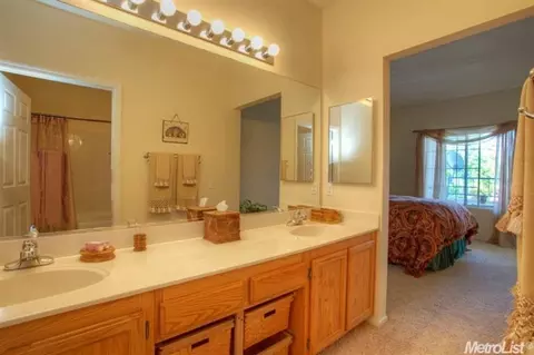 2810 Beachcomber East Dr, Rocklin, CA 95677 photo 6