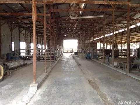 12824 Delaware Rd, Hickman, CA 95323 photo 13