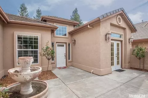 3552 Mono Pl, Davis, CA 95618 photo 2