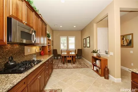 2080 Devonport Loop, Roseville, CA 95747 photo 8