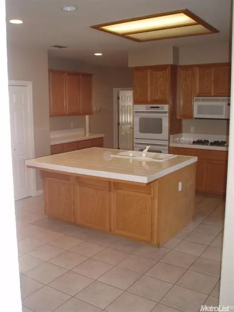 4008 Mount Pleasant Dr, Modesto, CA 95357 photo 7