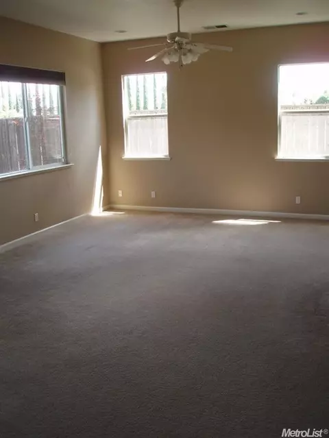 4008 Mount Pleasant Dr, Modesto, CA 95357 photo 12