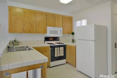 1707 Olympic #24, Davis, CA 95616 photo 3