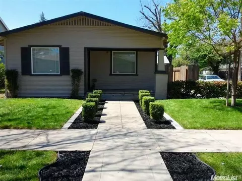 545 Castle St, Modesto, CA 95350 photo 2