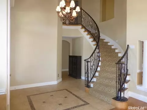 5316 Clipper Ct, Rocklin, CA 95765 photo 3