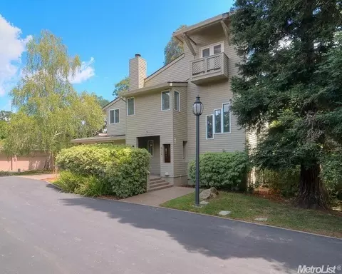 4712 Tree Shadow Pl, Fair Oaks, CA 95628 photo 2