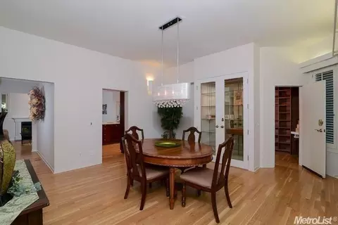 4712 Tree Shadow Pl, Fair Oaks, CA 95628 photo 8
