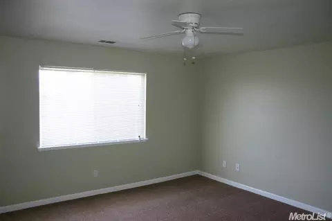 1528 Prospect Ln, Modesto, CA 95355 photo 6