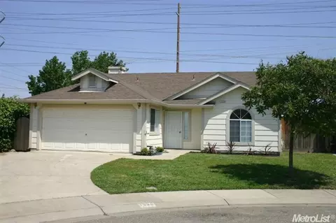 1528 Prospect Ln, Modesto, CA 95355 photo 1