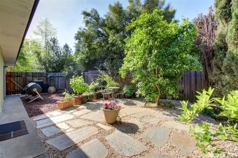 5481 Wildflower Cir, Carmichael, CA 95608 photo 21