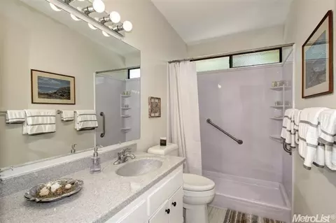 5481 Wildflower Cir, Carmichael, CA 95608 photo 18