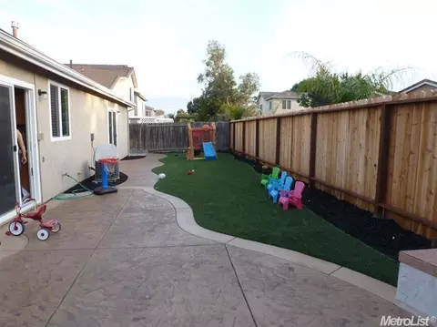 707 Robert L Smith Dr, Tracy, CA 95376 photo 9