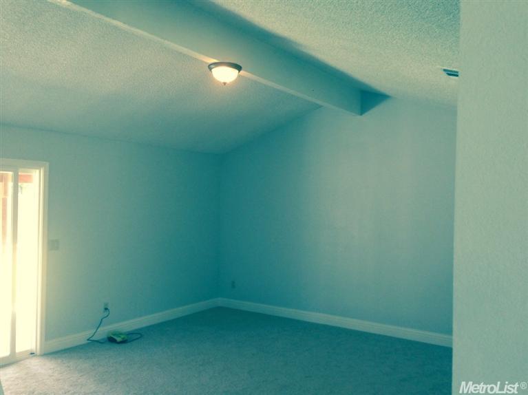 916 Winepress Ln, Modesto, CA 95351 photo 6