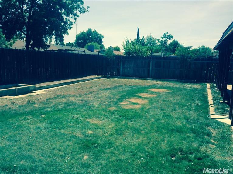 916 Winepress Ln, Modesto, CA 95351 photo 8