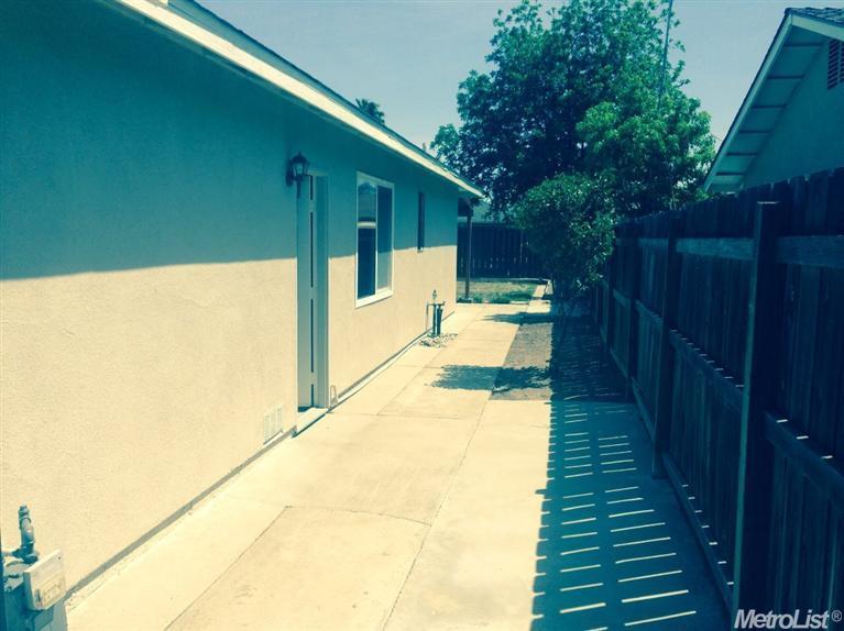 916 Winepress Ln, Modesto, CA 95351 photo 15