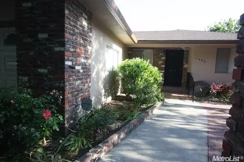 1405 W Rumble Rd, Modesto, CA 95350 photo 2