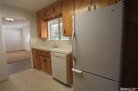 1405 W Rumble Rd, Modesto, CA 95350 photo 7