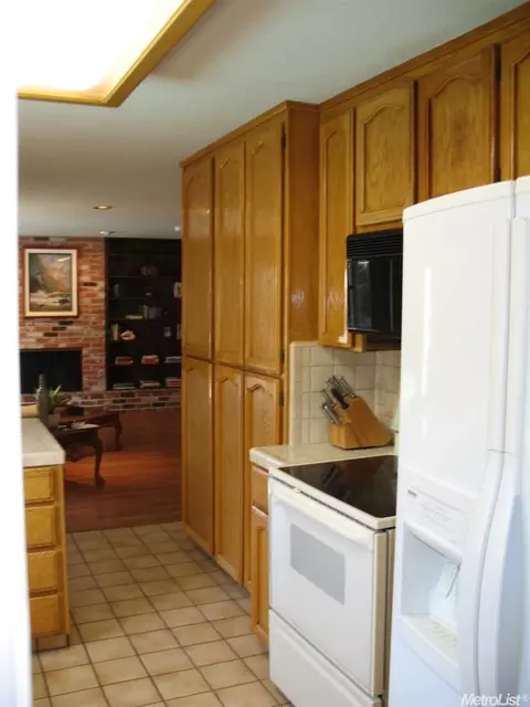 2104 Spring Oak Ct, Modesto, CA 95355 photo 11