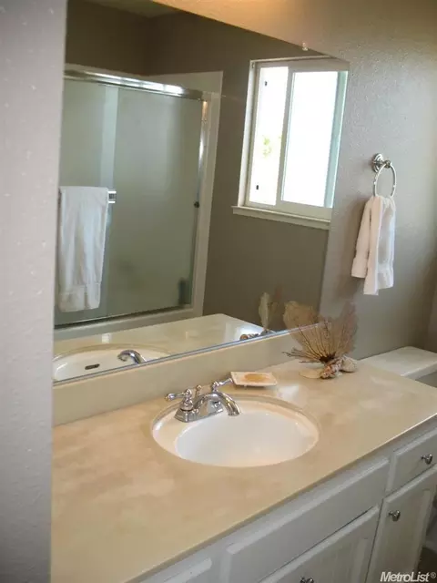 2104 Spring Oak Ct, Modesto, CA 95355 photo 24