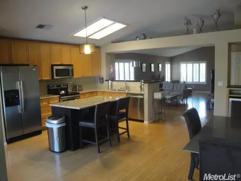 3121 Flushing Meadows Dr, Modesto, CA 95355 photo 5