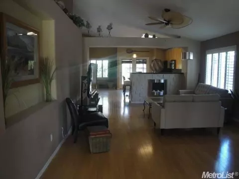 3121 Flushing Meadows Dr, Modesto, CA 95355 photo 3