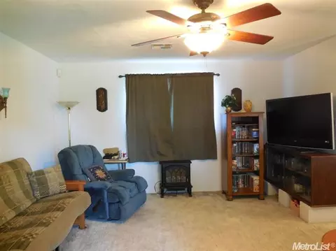 264 Grant Ct, Manteca, CA 95336 photo 4