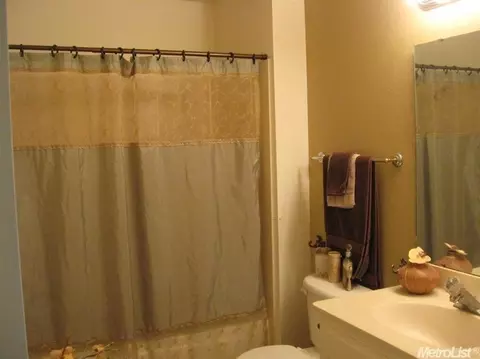 735 Brandywine Dr, Lodi, CA 95240 photo 8