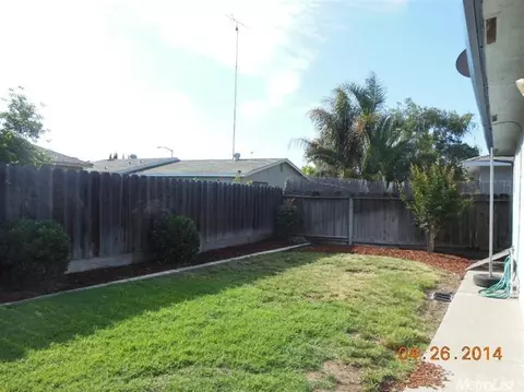 828 Emerald Pl, Manteca, CA 95336 photo 11