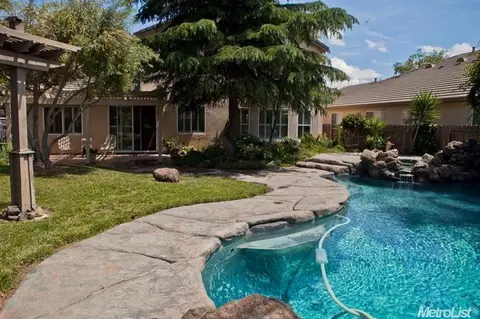 2863 Meredith Ct, Tracy, CA 95377 photo 3