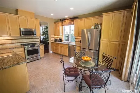719 Main St, Winters, CA 95694 photo 4