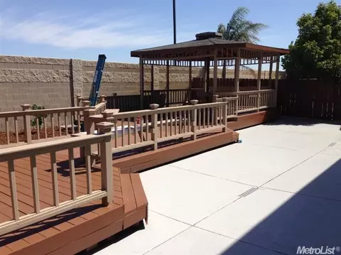 405 Calcite Ave, Lathrop, CA 95330 photo 6