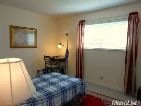 2804 Boardwalk, Modesto, CA 95350 photo 17