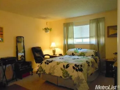 2804 Boardwalk, Modesto, CA 95350 photo 14