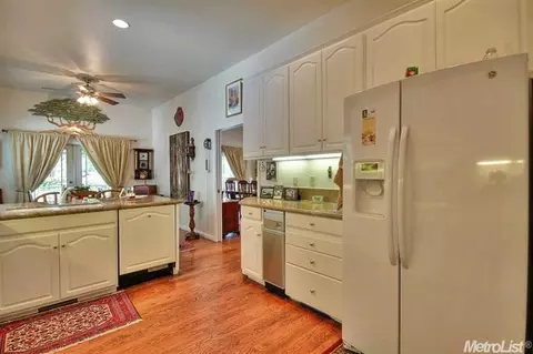 4929 Secluded Oaks Ln, Carmichael, CA 95608 photo 12