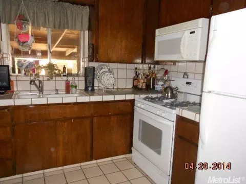 468 Valley Ave, Lodi, CA 95240 photo 5