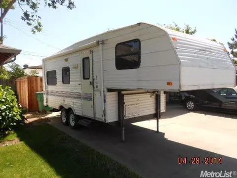 468 Valley Ave, Lodi, CA 95240 photo 3