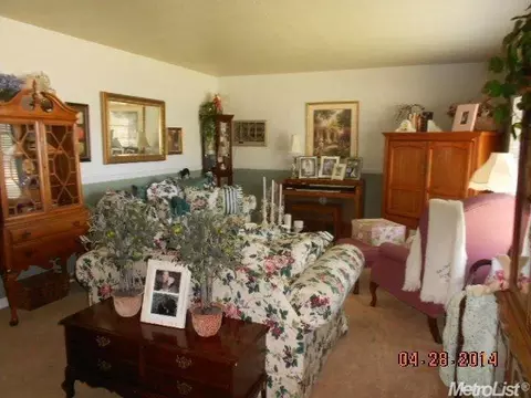 468 Valley Ave, Lodi, CA 95240 photo 4