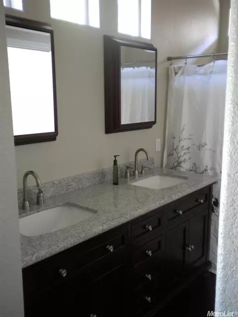 2409 Snapdragon Ct, Modesto, CA 95355 photo 11