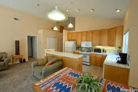 2438 Albany Ave, Davis, CA 95618 photo 6