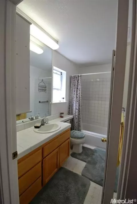 2438 Albany Ave, Davis, CA 95618 photo 11
